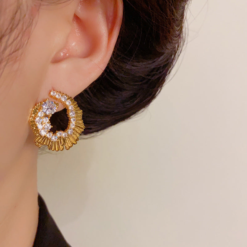 Luxury Zircon Metal Irregular Earrings – Geometric Elegant Design