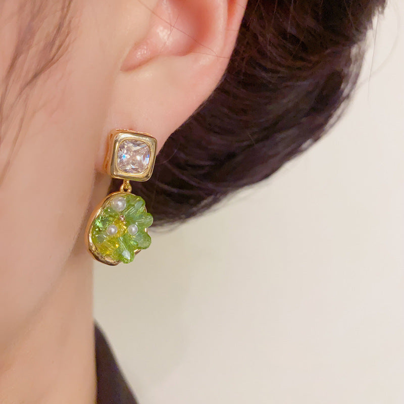 Luxury Green Crystal Geometric Tassel Drop Earrings – Elegant Design