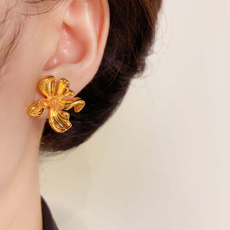 18K Gold-Plated Irregular Metal Flower Stud Earrings – French Design