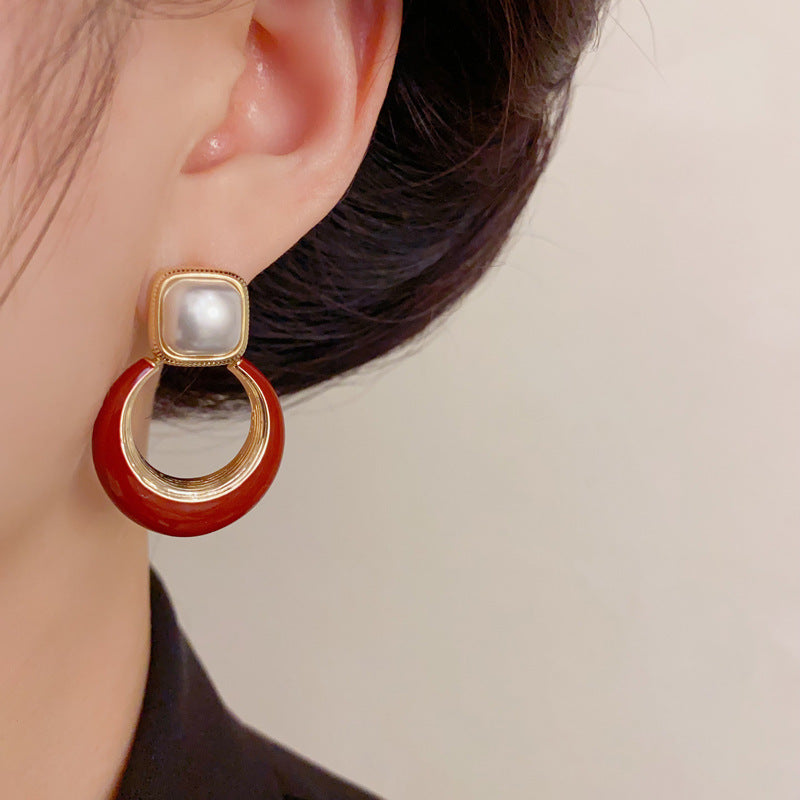 Luxury Square Pearl Red Circle Drop Earrings – Geometric Design