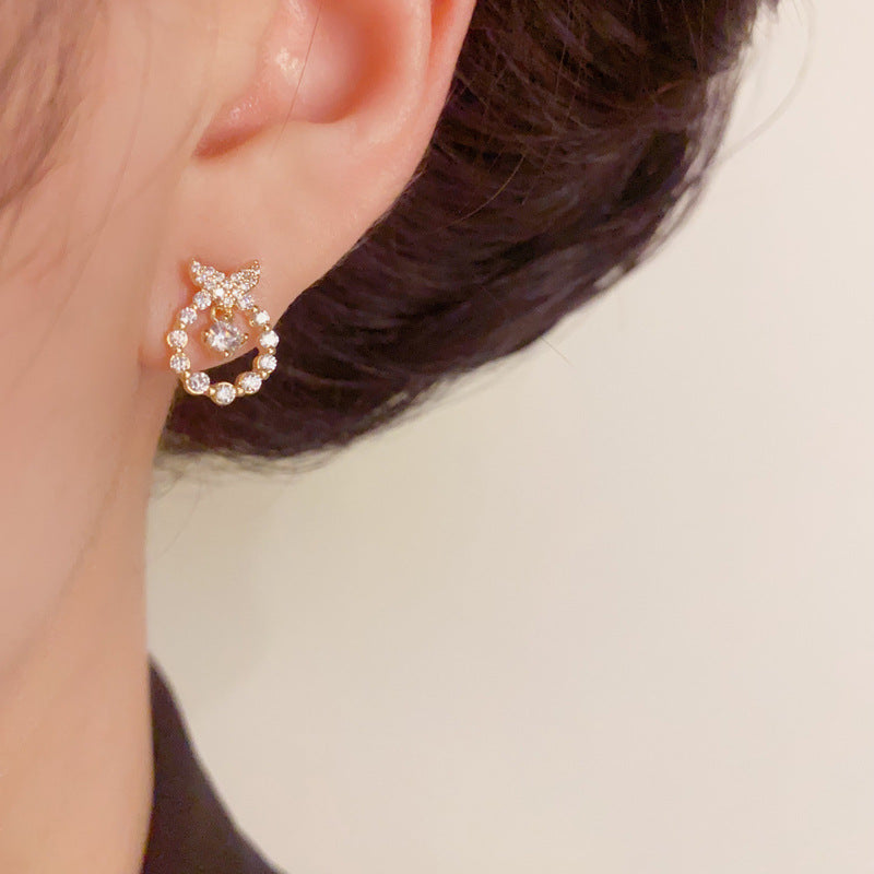 14K Gold Full-Zircon Fishtail Round Stud Earrings – S925 Silver Needle