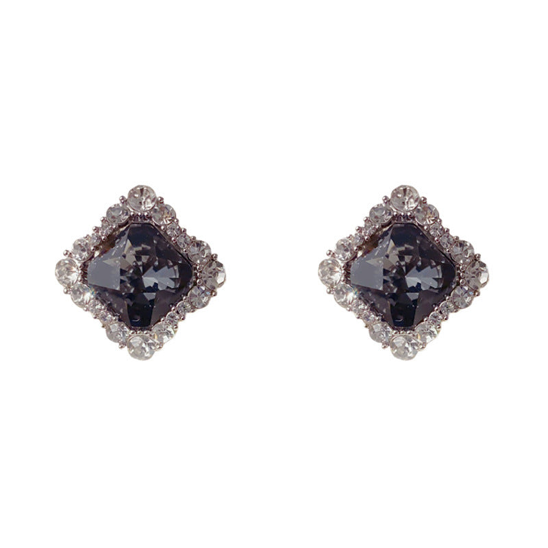 Elegant Zircon Black Diamond-Shaped Stud Earrings – Geometric Design