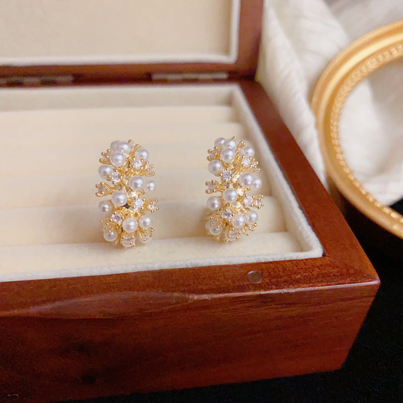 Elegant Zircon & Pearl C-Shaped Hoop Earrings – Geometric Design