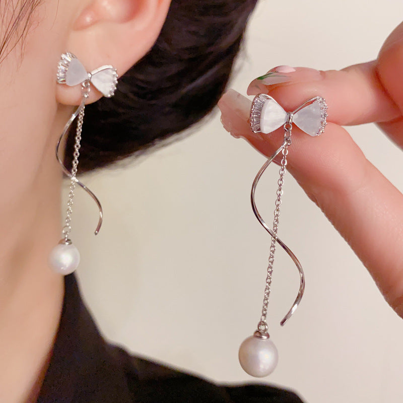 14K Gold-Plated Butterfly Knot Pearl Tassel Earrings – Elegant Design