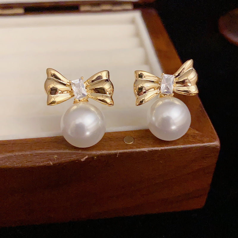 14K Gold-Plated Metal Bowknot Pearl Stud Earrings - Elegant Design