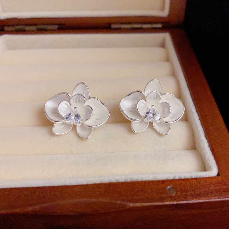 14K Gold-Plated Elegant White Petal Stud Earrings – Floral Design