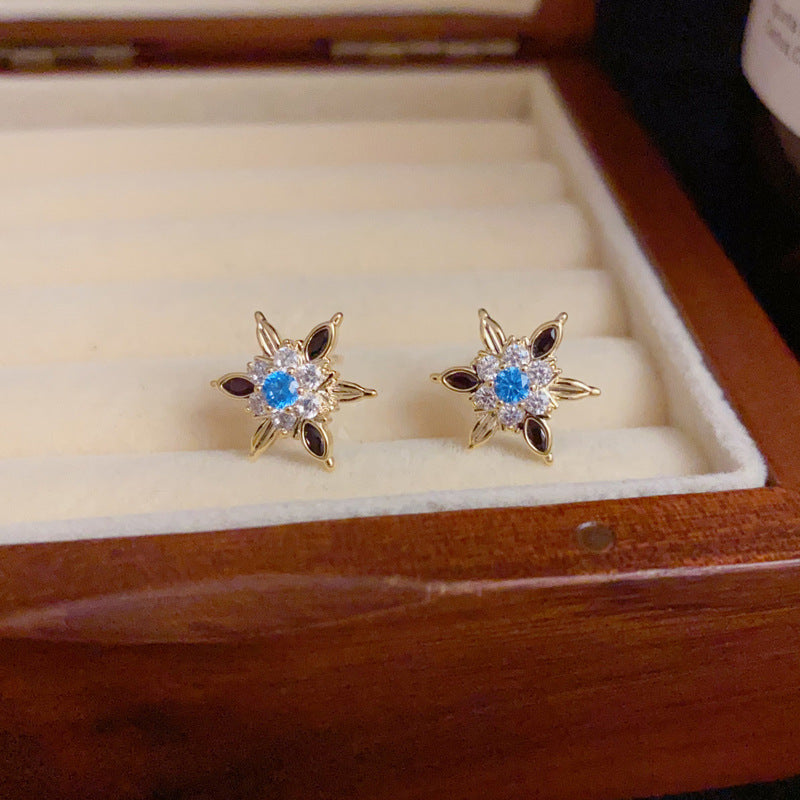 14K Gold Zircon Hexagram Stud Earrings – Minimalist Sparkle Design