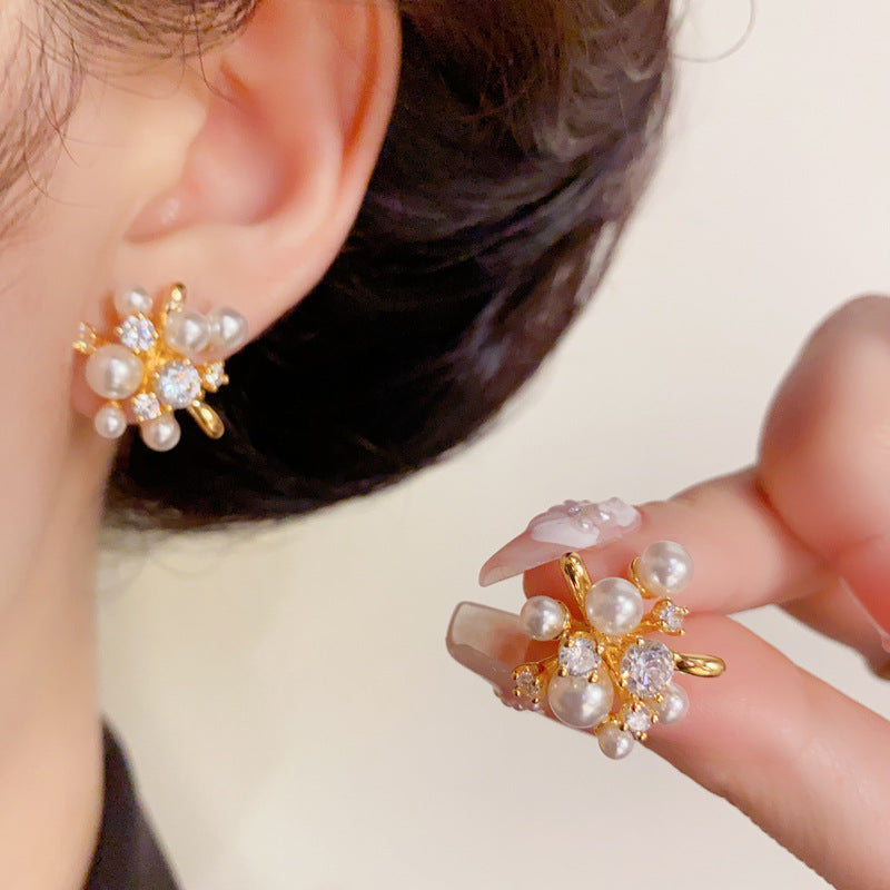 14K Gold-Plated Firework Pearl Stud Earrings – Elegant Sparkle Design