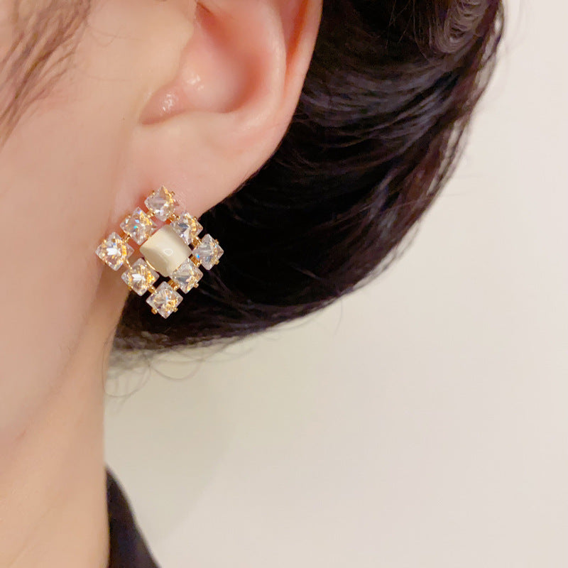 14K Gold Full Rhinestone Diamond-Shaped Earrings – Elegant Sparkle