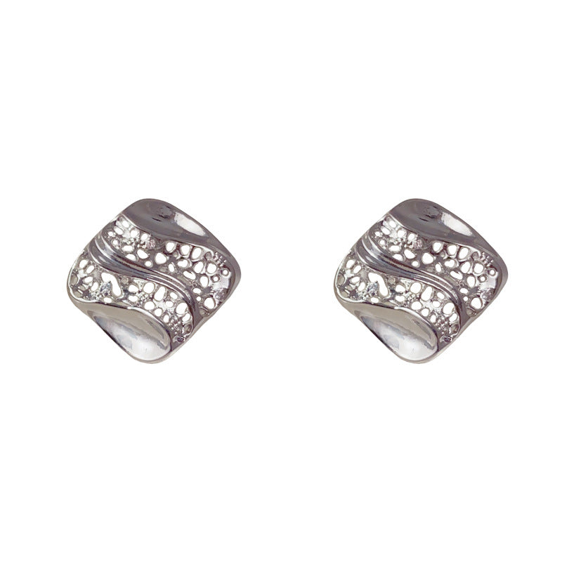 Luxury Hollow Diamond-Shaped Metal Stud Earrings – Geometric Design