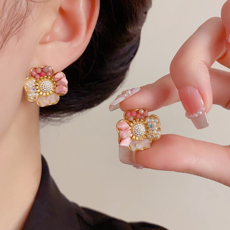 Eaioncol Vintage Crystal Bead Stone Petal Stud Earrings Gold