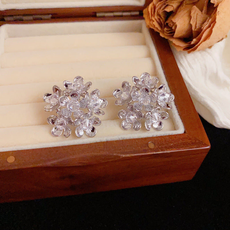 Elegant Zircon Metal Petal Stud Earrings – Silver Needle Floral Design