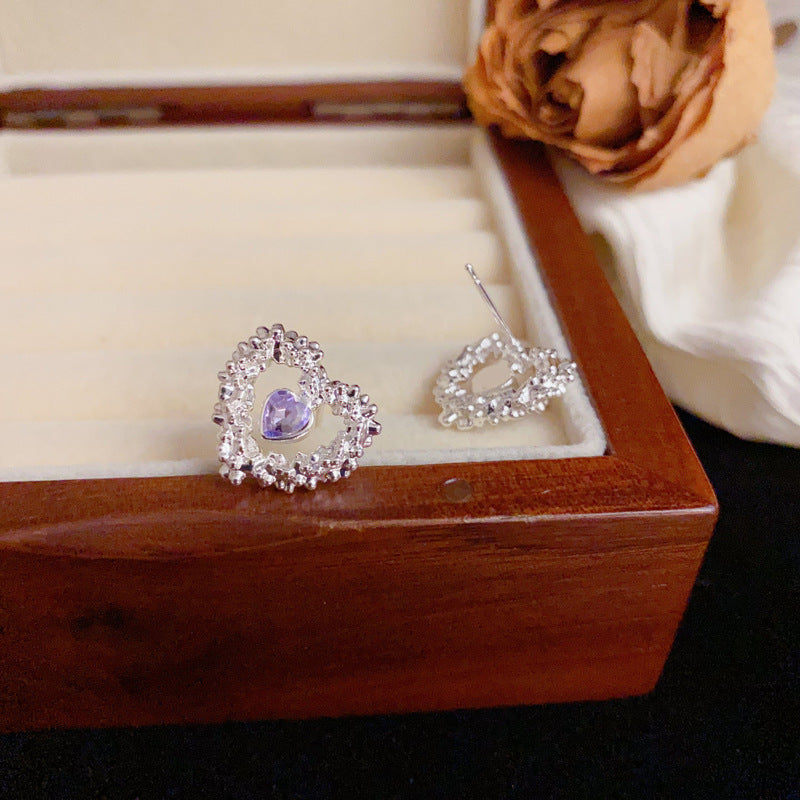 Luxury Hollow Zircon Heart Stud Earrings – Elegant Geometric Design