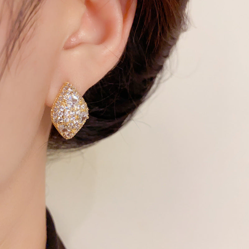 14K Gold Luxury Zircon Waterdrop Stud Earrings – Geometric Design