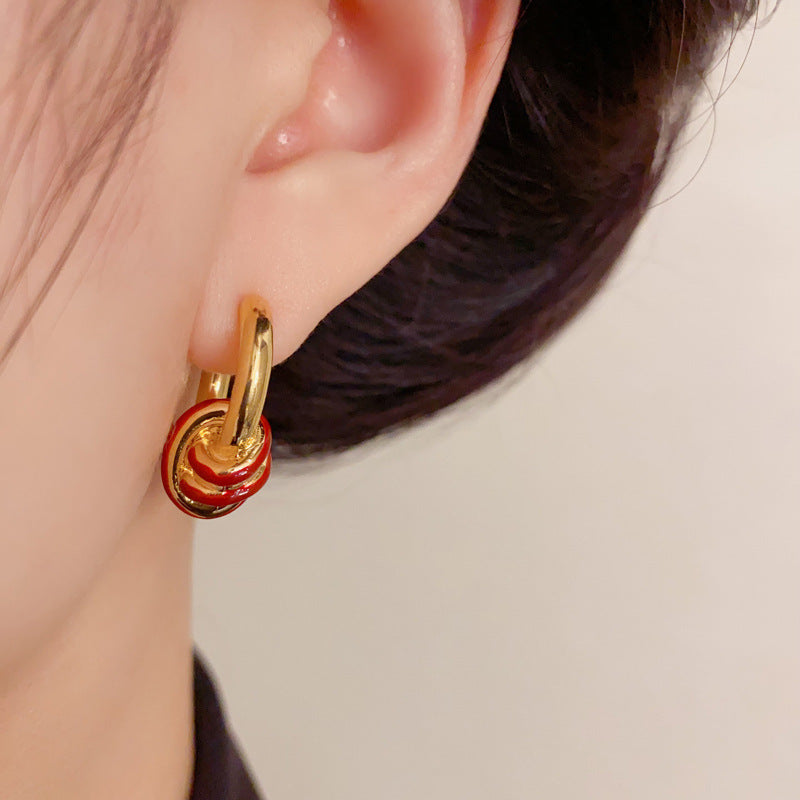 Elegant Red Wrapped Circle Ear Cuff Earrings – Geometric Design