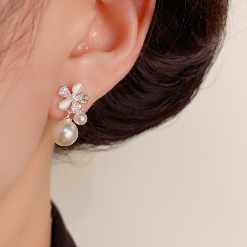 Luxury Zircon Cat's Eye & Flower Pearl Stud Earrings – Elegant Design