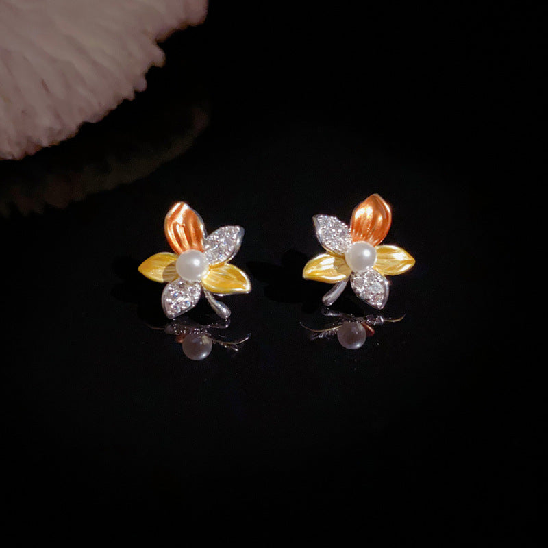 Elegant Zircon Colorblock Maple Leaf Stud Earrings – Floral Design
