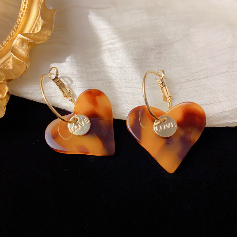 Luxury Leopard Print Heart Acrylic Drop Earrings – Elegant Design