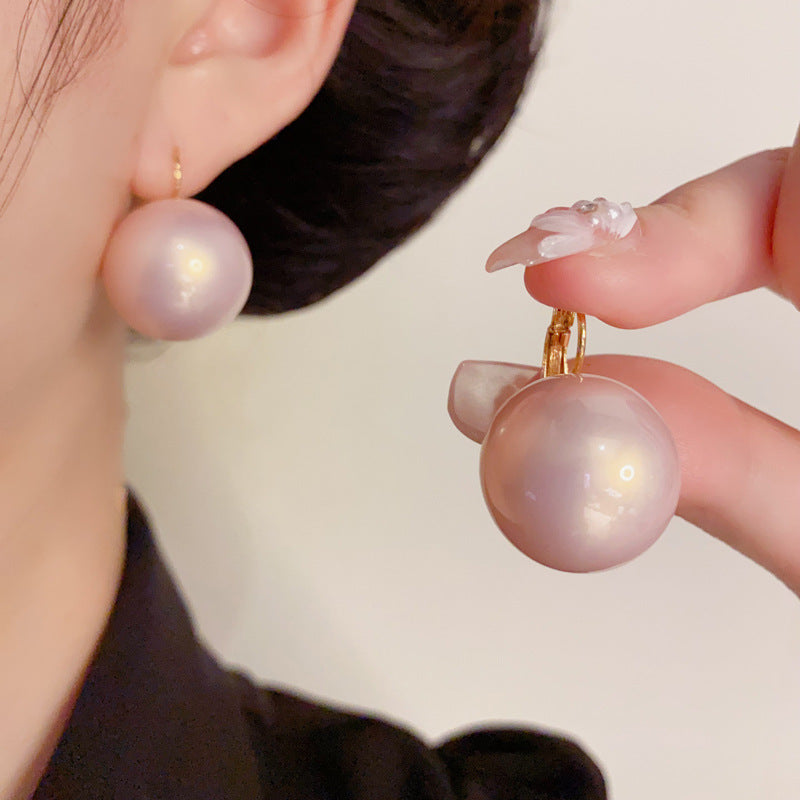 French-Style Large Pearl Elegant Gold Earrings – Geometric Design