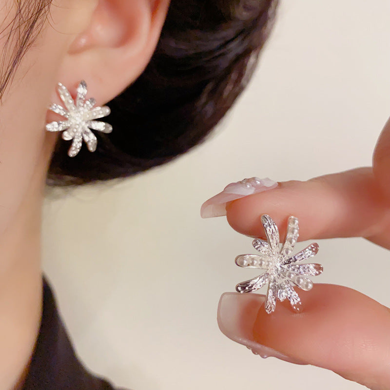 14K Gold-Plated Pearl Firework Stud Earrings – Chic Floral Design