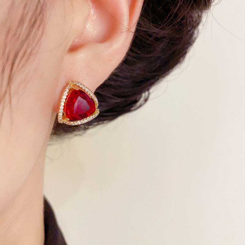 Elegant Full-Zircon Triangle Stud Gold Earrings – Geometric Design