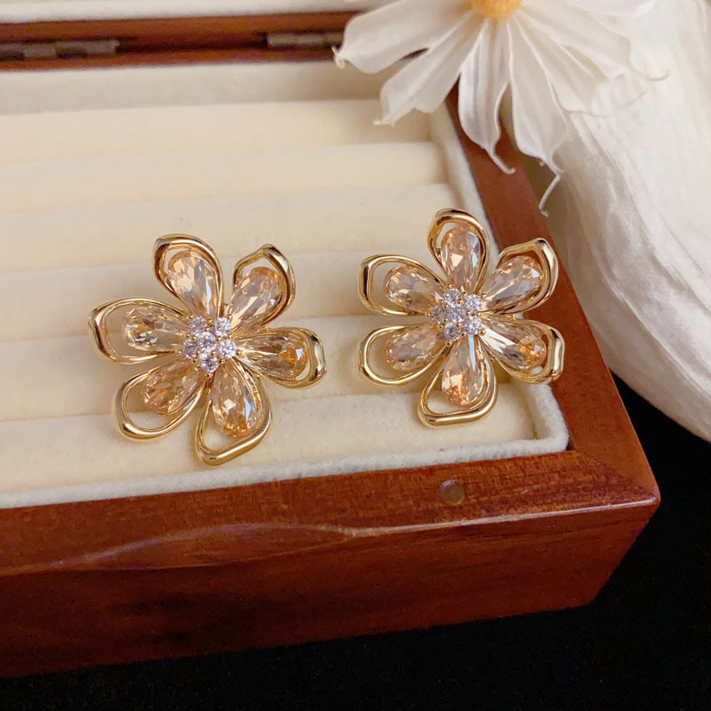 Luxury Full-Zircon Hollow Petal Earrings – Elegant Design