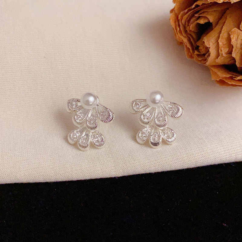 Elegant Pearl & Petal Drop Earrings – Silver Floral Design