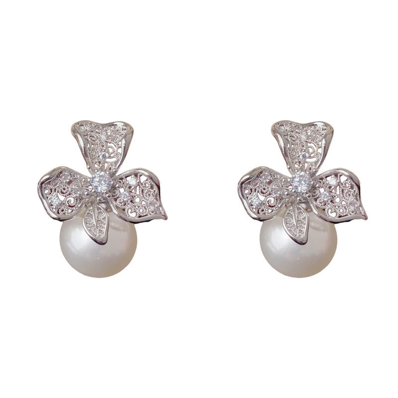 Elegant Hollow Metal Petal Pearl Stud Earrings – Floral Design