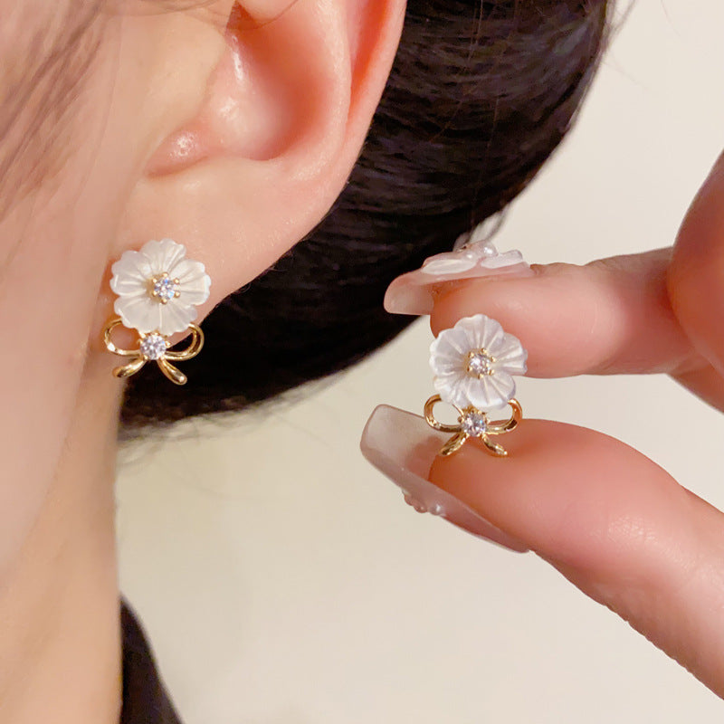 14K Gold-Plated Mother-of-Pearl Flower Bow Stud Earrings – Chic Style