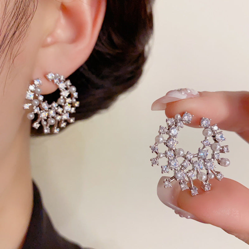 14K Gold-Plated Full Rhinestone Pearl C-Shaped Earrings – Chic Design