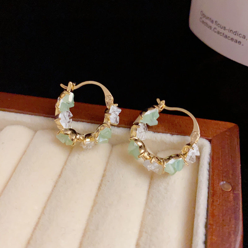 14K Gold Green Crystal Heart Ear Cuff - Chic Elegance Design