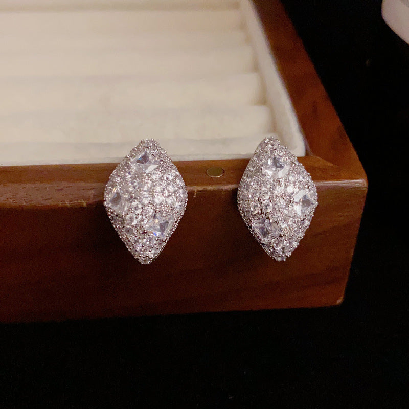 14K Gold Luxury Zircon Waterdrop Stud Earrings – Geometric Design