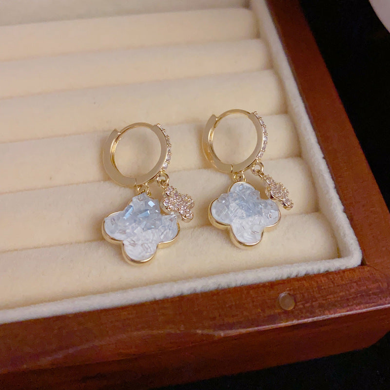 14K Gold Zircon Crystal 4-Leaf Flower Huggie Earrings – Elegant Design