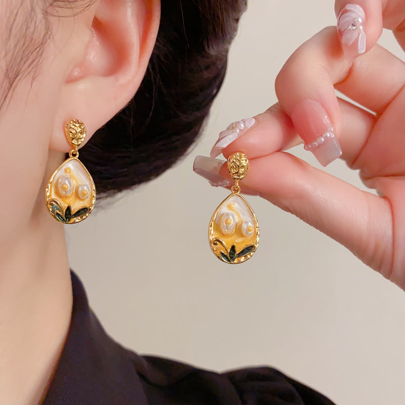 Eaioncol Enamel Painted Flower Pearl Drop Earrings Gold