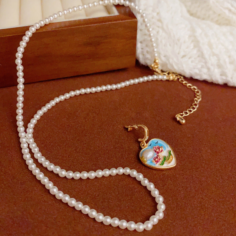 14K Gold-Plated Oil Painting Heart Pearl Necklace – Romantic Elegance