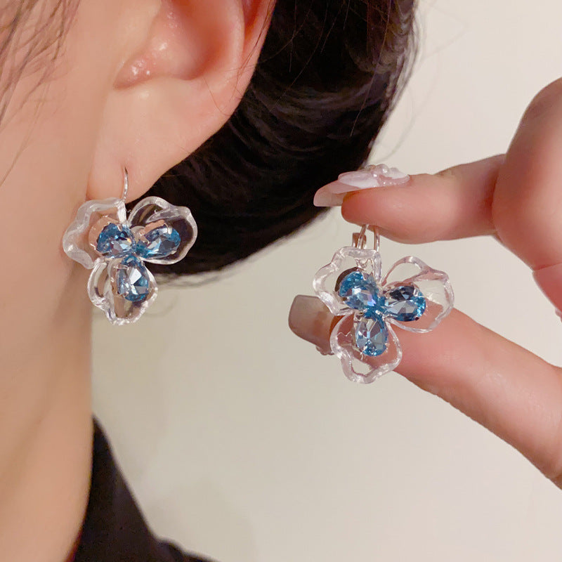 Luxury Blue Transparent Trefoil Flower Earrings– Elegant Design