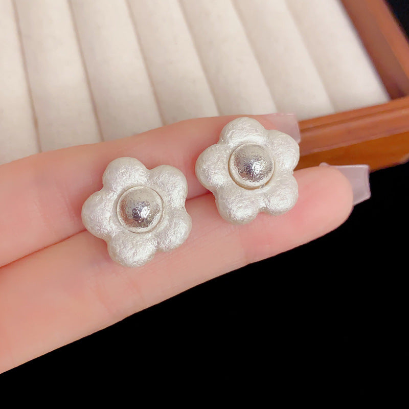 Eaioncol Floral Cotton Pearl Stud Earrings Gold