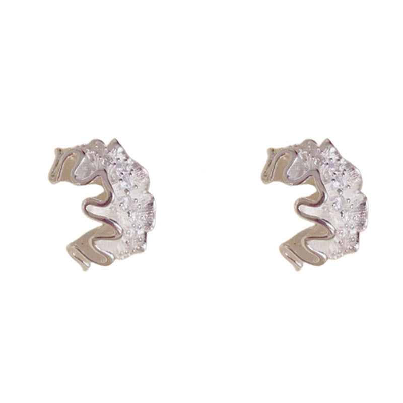 Elegant Irregular Pleated Lace C-Shaped Earrings – Geometric Design