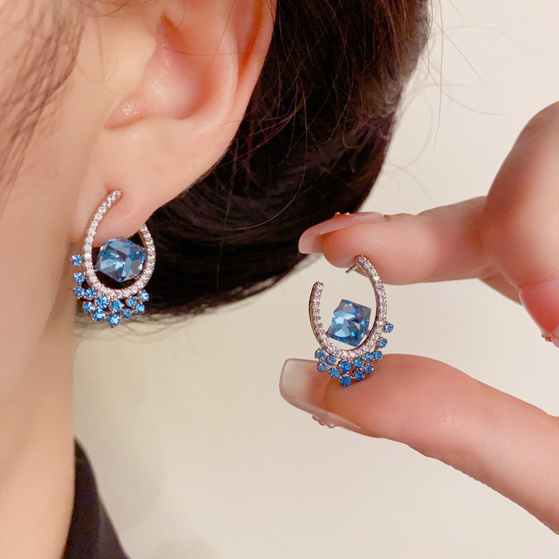 S925 Vintage Blue U-Shaped Zircon Stud Earrings – Geometric Design