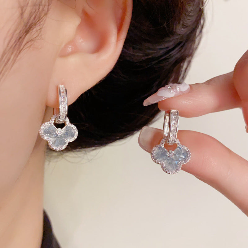 14K Gold Crystal Four-Leaf Flower Earrings – Elegant Sweet Design