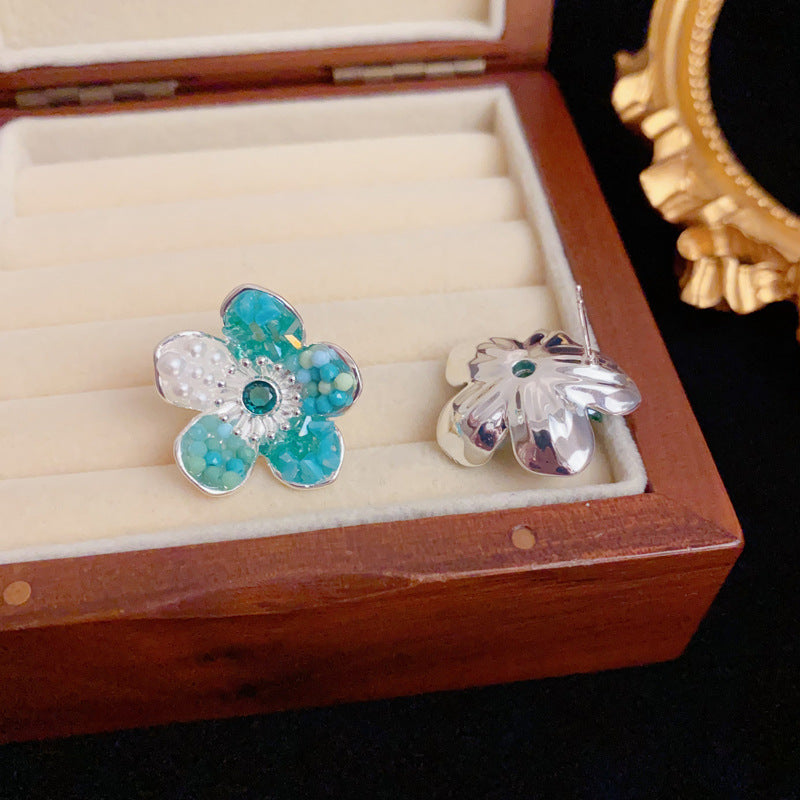 Elegant Colorblock Beaded Petal Stud Sliver Earrings – Floral Design