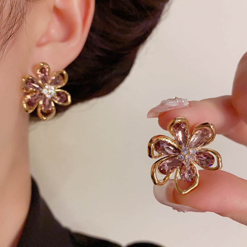 Luxury Full-Zircon Hollow Petal Earrings – Elegant Design