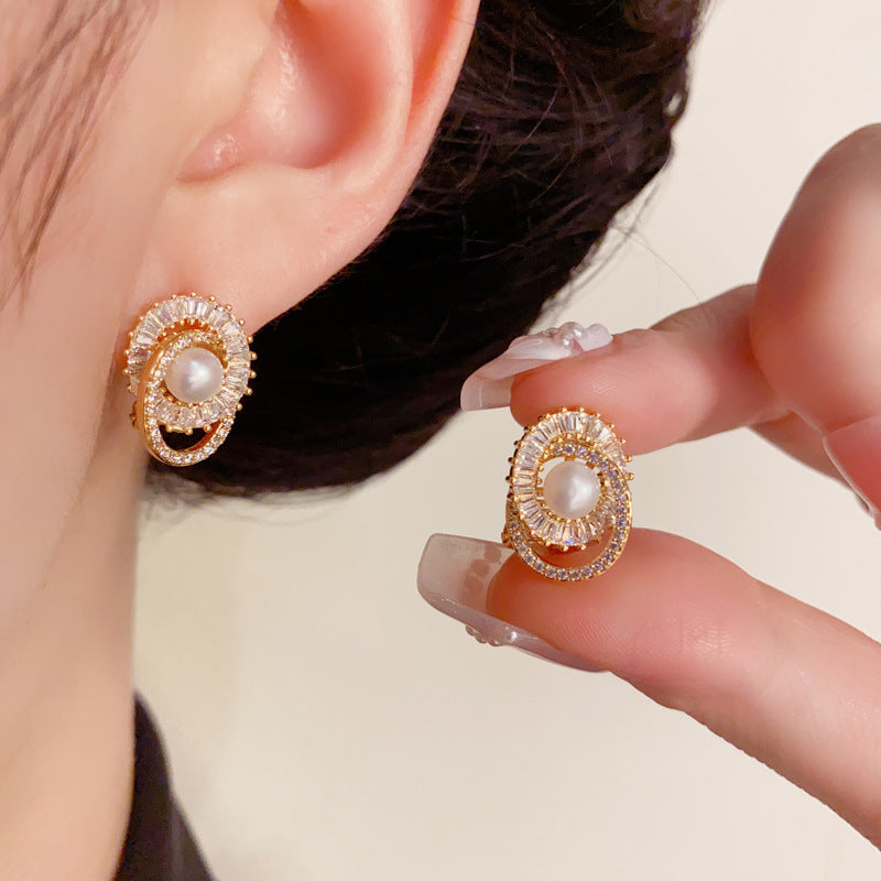 Luxury Zircon Linked Pearl Oval Stud Gold Earrings – Geometric Design