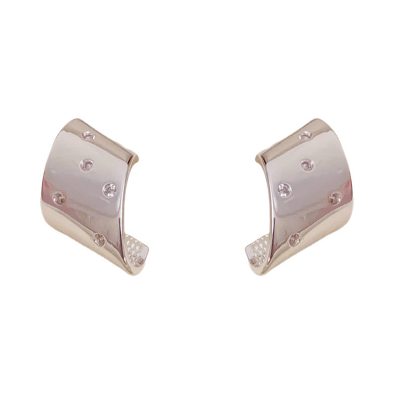 Elegant Zircon Irregular Metal Earrings – Geometric Design