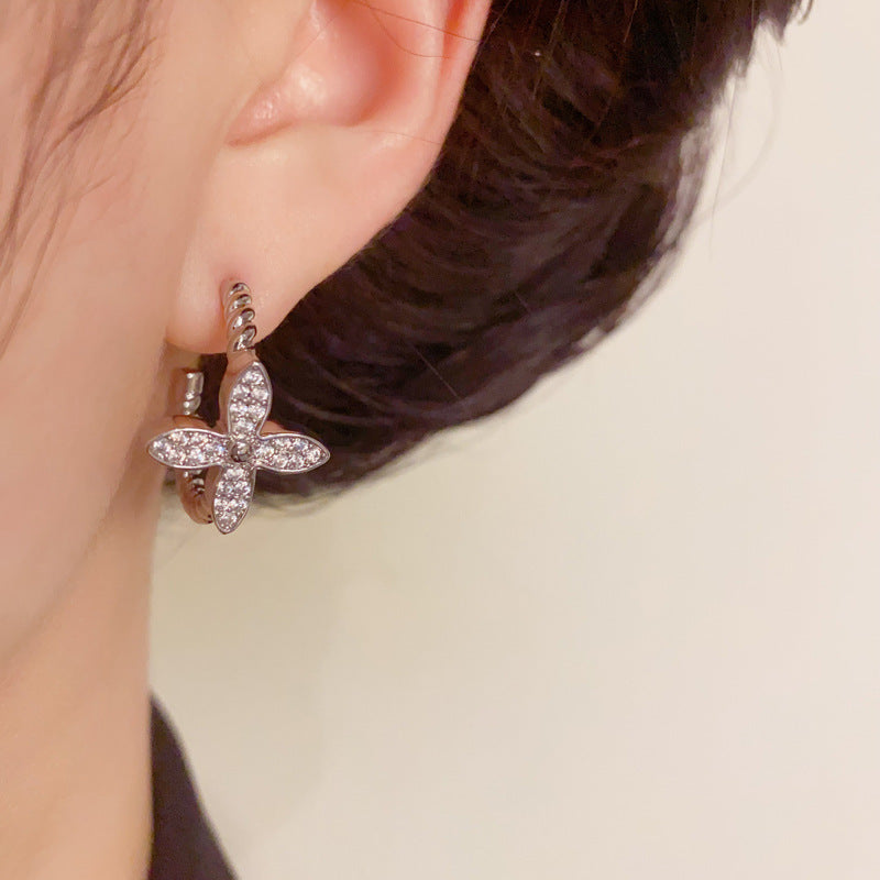 Luxury Zircon Four-Leaf Flower Hoop Earrings – Elegant Flower Design