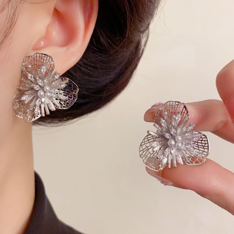Luxury Zircon Openwork Metal Petal Stud Earrings – Floral Design