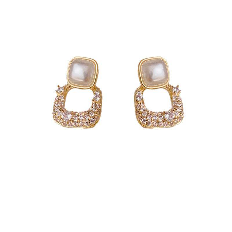 14K Gold-Plated Diamond-Studded Pearl Earrings - Chic & Elegant Design