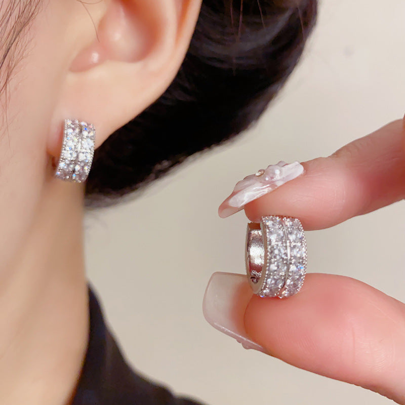 Elegant Geometric Circle Hoop Earrings – French Minimalist Design