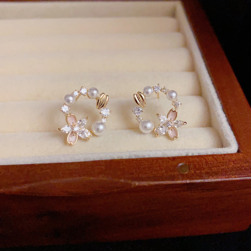 14K Gold Enamel Flower & Pearl Round Stud Earrings – Floral Design