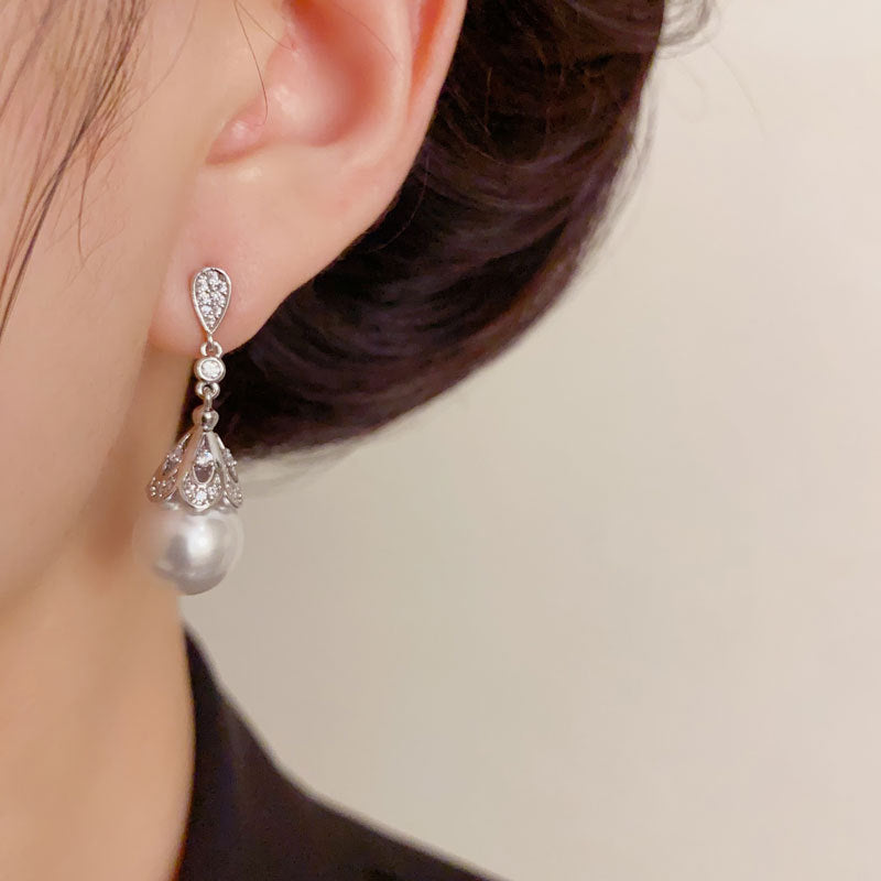 Elegant Zircon Teardrop Pearl Drop Earrings – Geometric Design